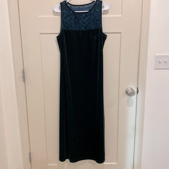 Judith Hart fine intimate apparel - Picture 1 of 5